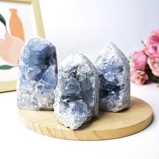 天然水晶矿石天青石晶簇塔四棱单尖柱天然矿洞水晶摆件厂家