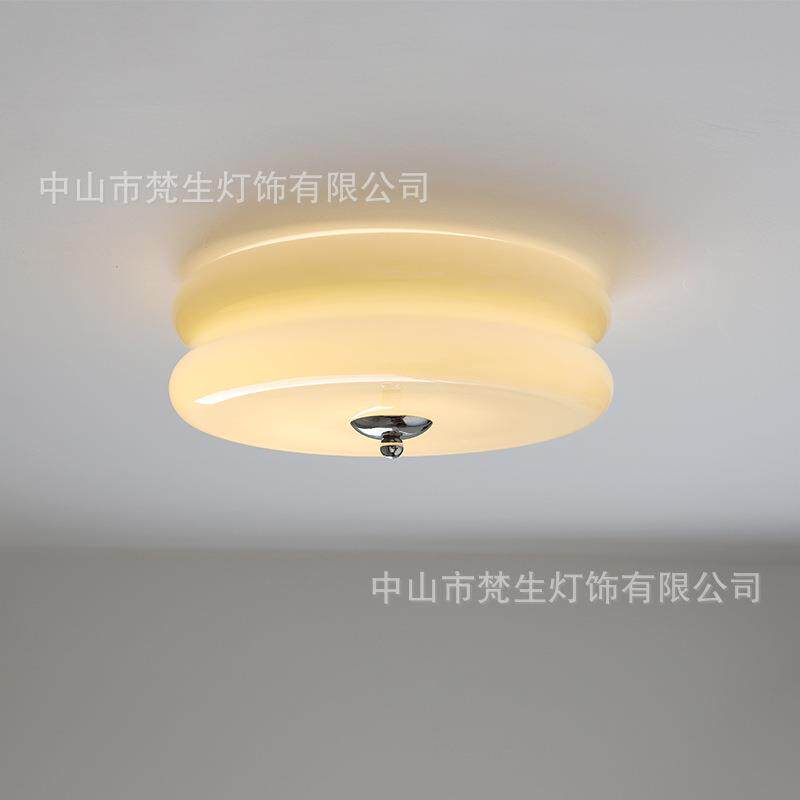 北欧简约白色玻璃卧室吸顶灯中古现代法式客厅浪漫轻奢书房灯具