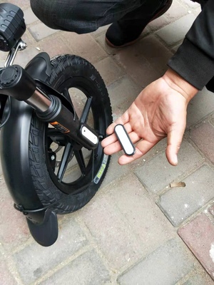 使用比较雅迪电动车f3和v3哪个好,入手雅迪电动车f3和v3区别是