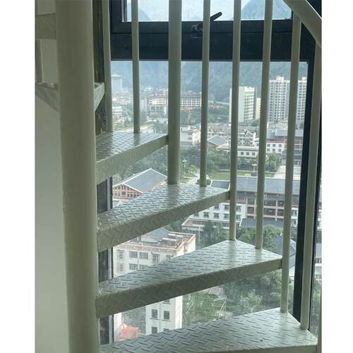 极简现代不锈钢旋转楼梯公寓loft别墅酒店轻奢风格防滑弧形楼梯