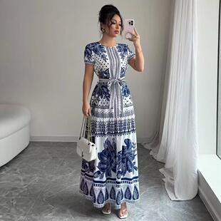 Elegant Floral Print ALine Dress Fitted Round Neck Long