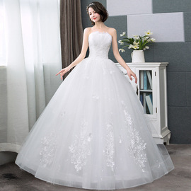 婚纱2022礼服齐地蕾丝公主梦幻，白色新娘抹胸花朵齐地轻简约