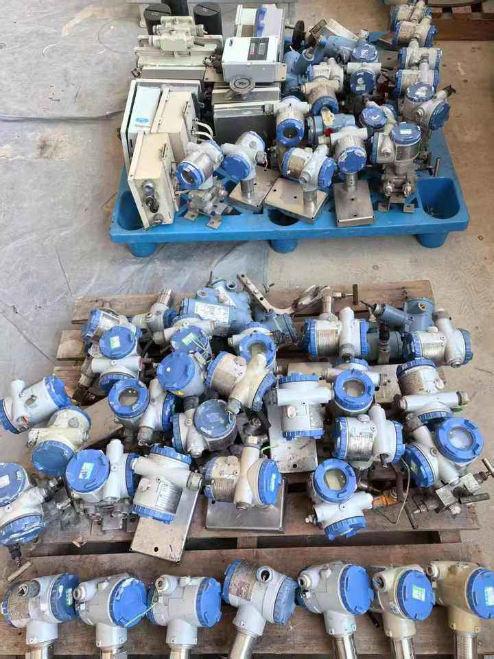 1月8日南通工厂拆除一批工业电气设备80件，变送器，流量计，监测仪等网络拍卖公告