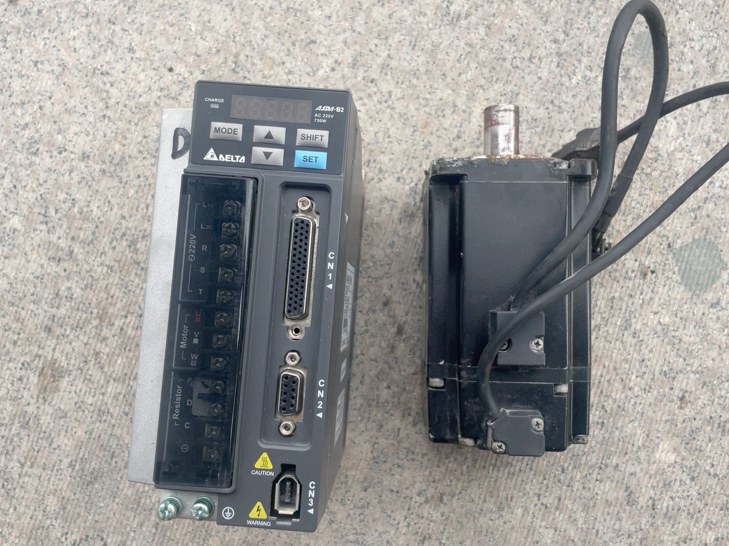 台达B2伺服驱动，ASD-B2-0721-B，750W 电机