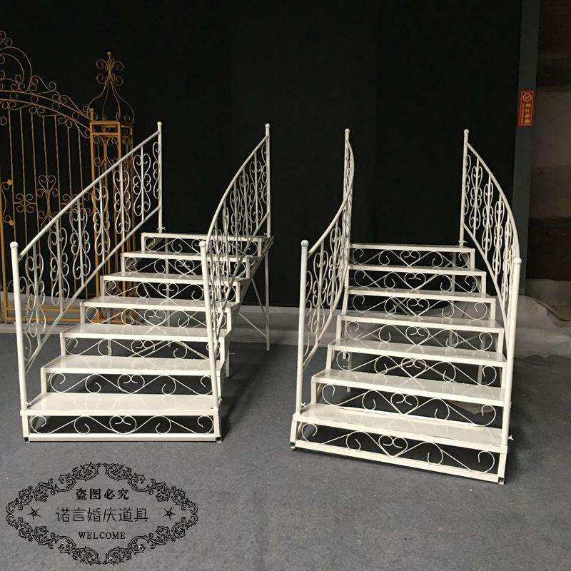 婚庆道具铁艺弧形楼梯 婚礼云梯婚庆场景布置婚庆金色凤尾楼梯