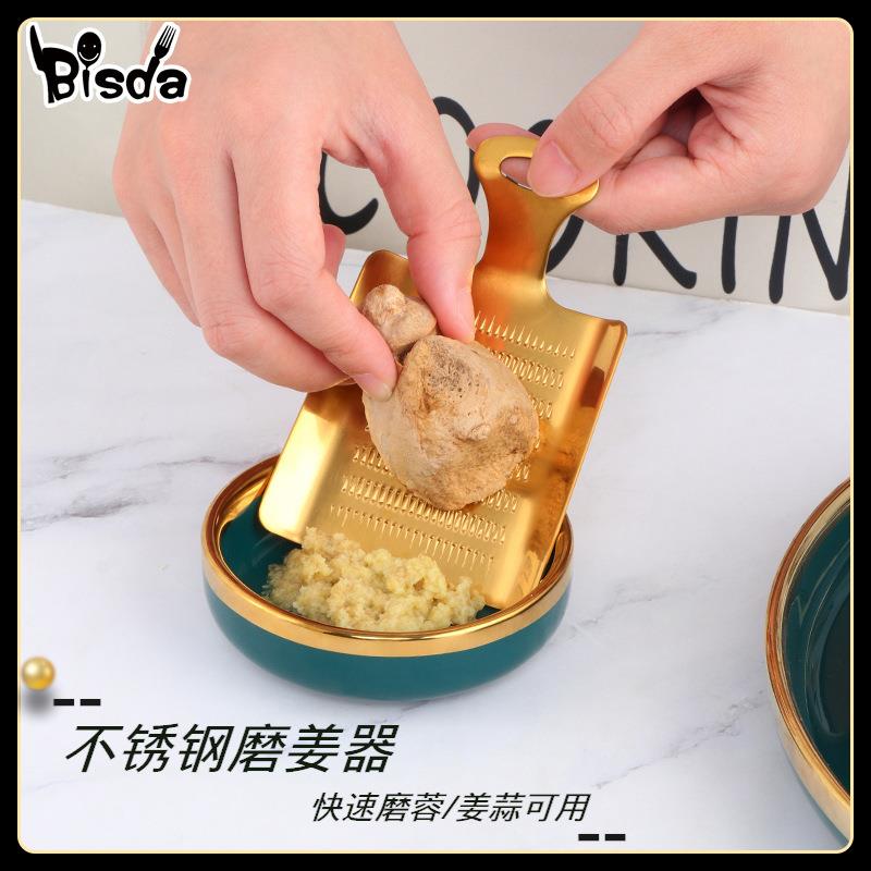 不锈钢磨姜器 创意款磨姜铲厨房工具姜蒜磨泥器双向磨泥板研磨器