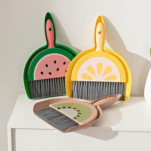 Mini Desktop Broom and Dustpan Set, Child-Specific Table Cle