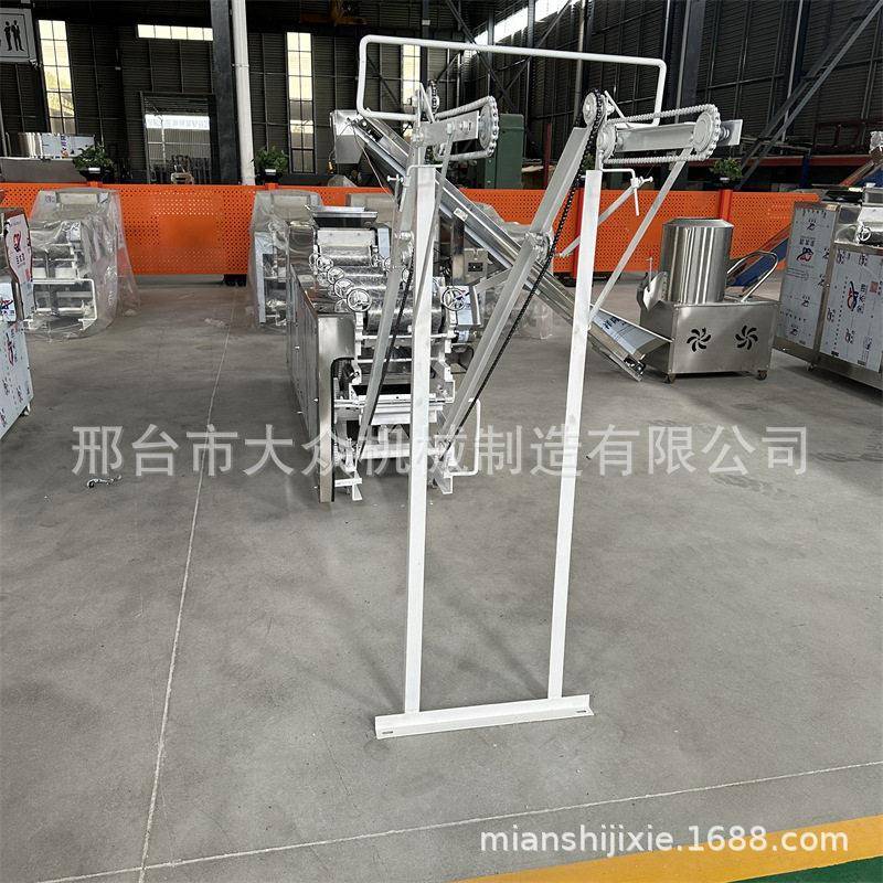 多功能压面机商用鲜面条挂面加工设备一次成型全自动面条机