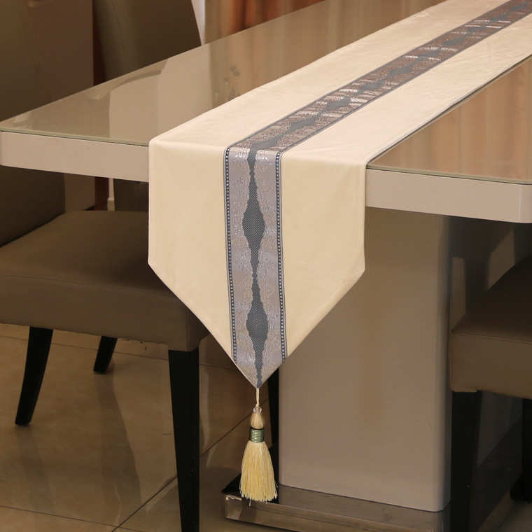 【3Q妈咪】中式古典金玉红提浮雕布艺 欧式西餐桌旗餐垫家饰软装