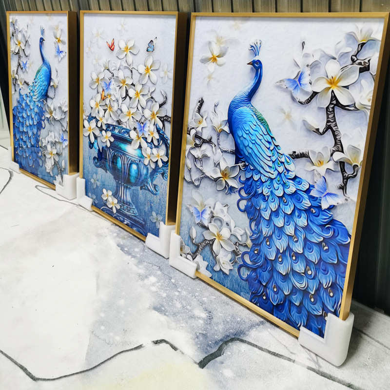 简约现代装饰画客厅沙发背景墙富贵孔雀轻奢晶瓷壁画卧室床头挂画图片