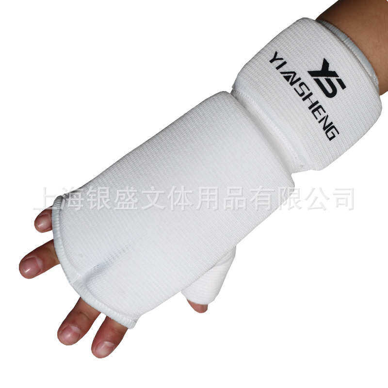 空手道拳套手套护手露指半指儿童成人跆拳道手腕搏击散打拳击格斗,运动/瑜伽/健身/球迷用品,健身手套/助力带,淘宝优惠券,粉丝福利购,淘宝优惠卷