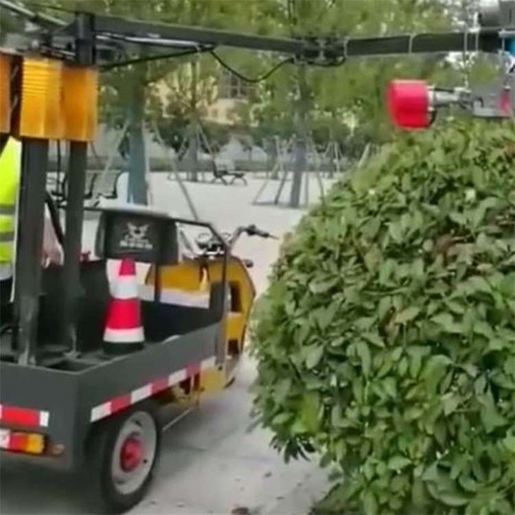 机械绿篱修剪机无线遥控绿篱修剪机高空树枝修剪设备