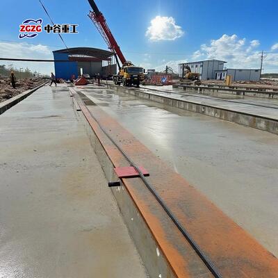 桥梁自动喷淋系统 夏季箱梁翼板喷水装置 现浇连续梁喷淋道轨台车