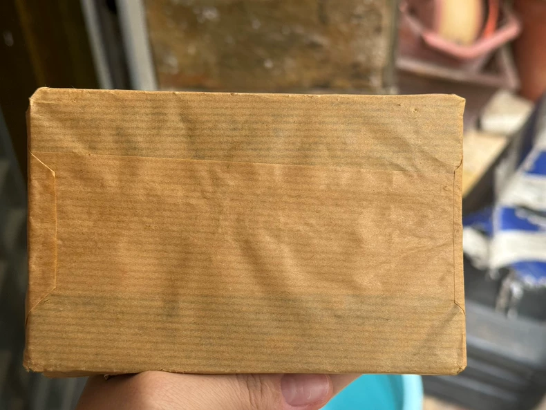 微瑕一九九八年中茶7581熟茶磚250g一片經典老配方昆明幹茶廠出品幹倉陳茶 普洱茶 BUASHOP普洱老茶