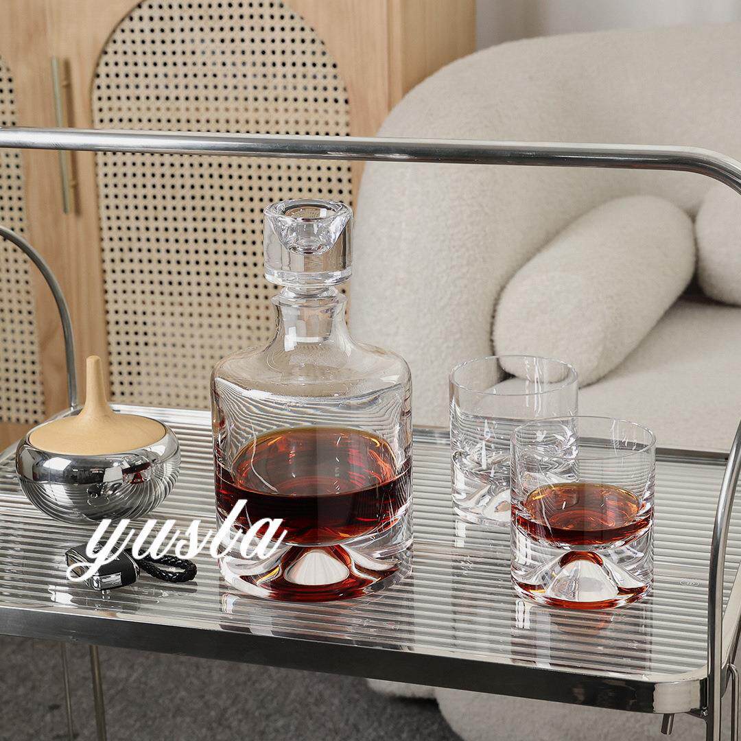 意式简约玻璃红酒杯威士忌杯洋酒瓶厚底酒具套装餐厅吧桌面台茶几