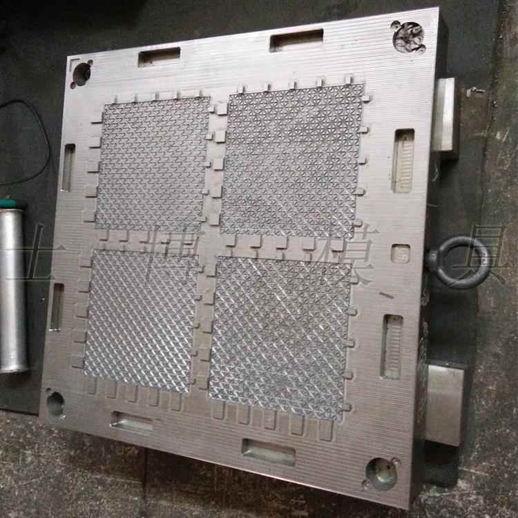 承接幼儿园悬浮地垫模工具具悬浮式拼2019.2.1模装地垫地板塑料加