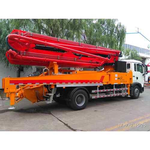 howo 豪沃泵车 臂架天泵 重汽豪沃37米 KNL5203THB 37X-5RZ