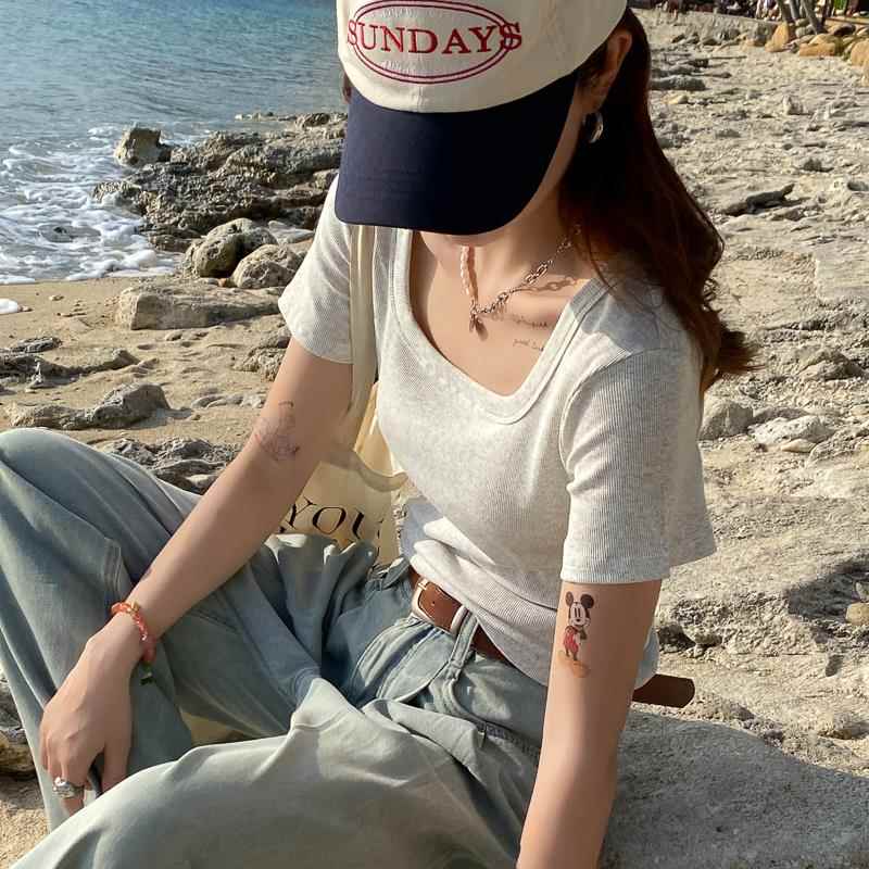 蓝色u领短袖白T恤女装打底修身2025新爆款方领半袖夏独特正肩上衣