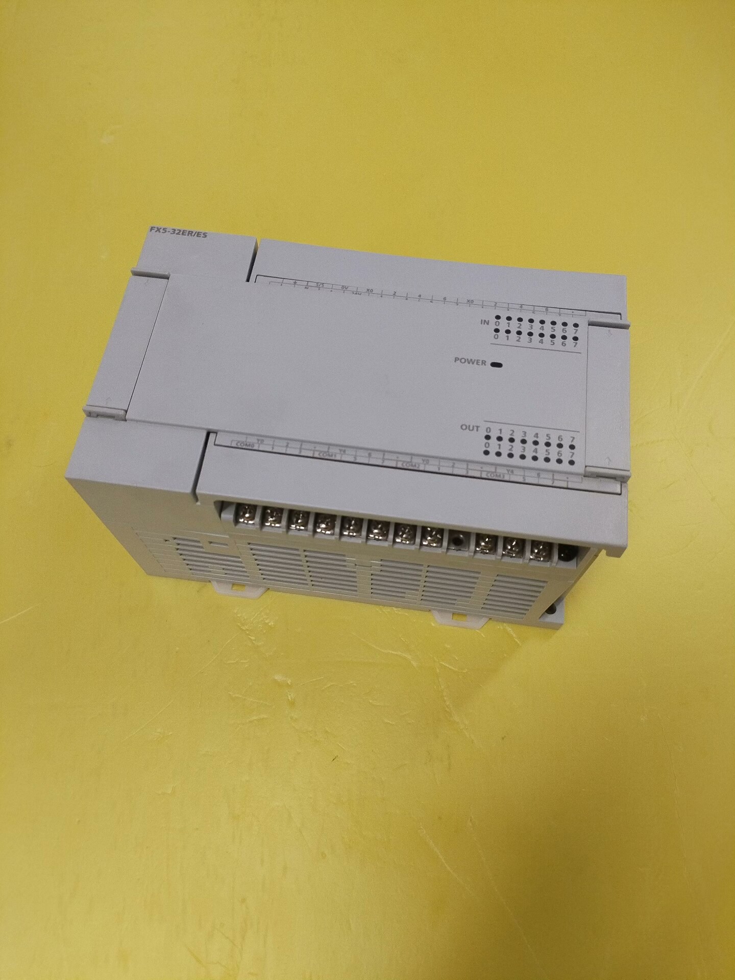 三菱FX5-32ER/ES模块，成色新，功能包好，盖板齐全，