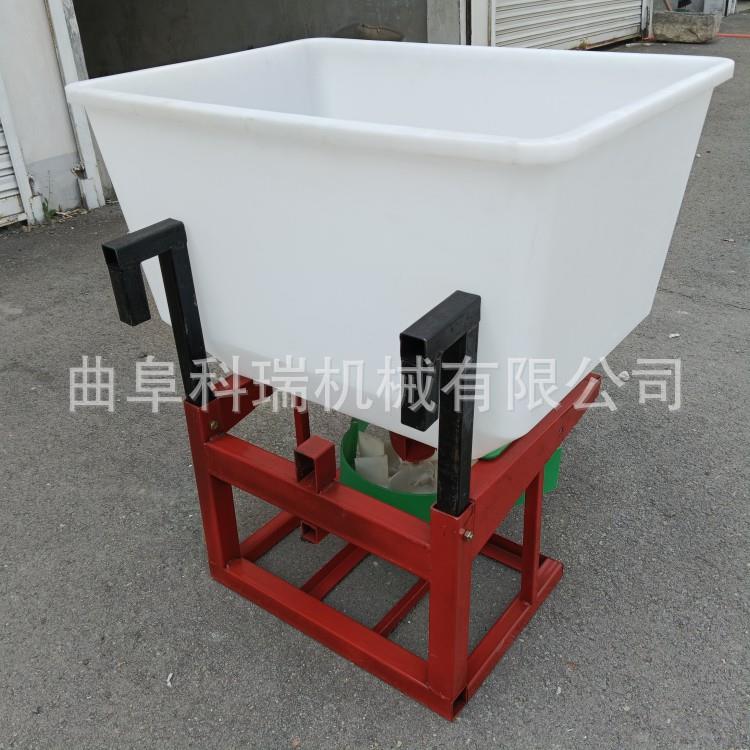 小四轮撒化肥机 科瑞生产加厚塑料桶 小麦玉米农用颗粒追肥机