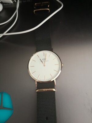 dw手表怎么鉴别真假全是干货不看后悔了?