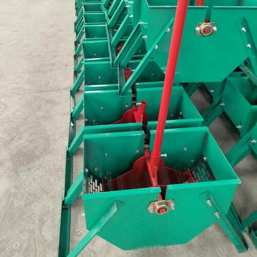 小型手动手摇式花生剥壳机剥花生摇一摇花生去皮剥皮机便携式家用