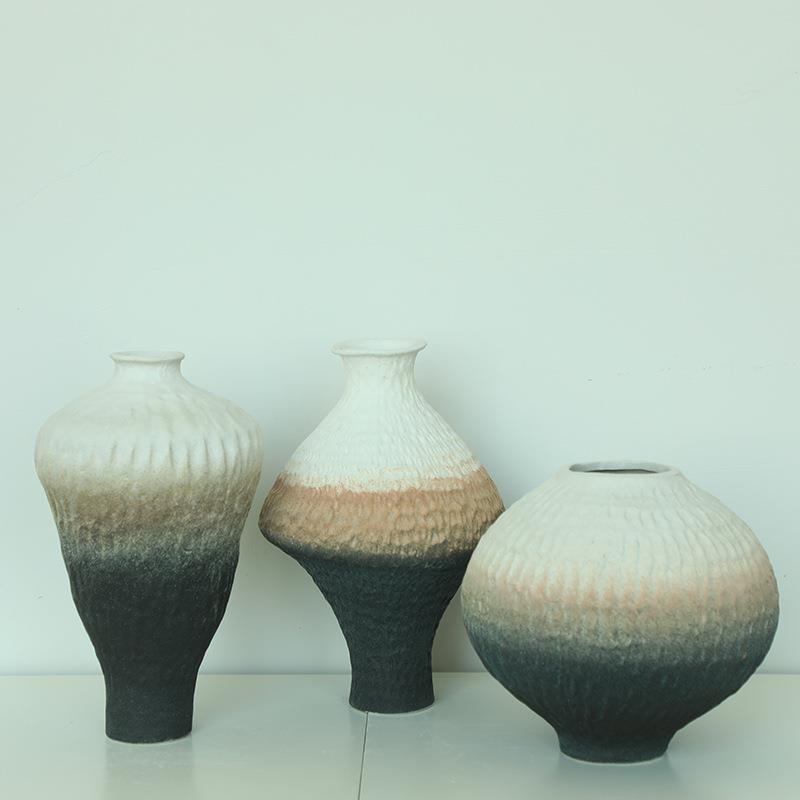 简约侘寂风素胚陶瓷花瓶家居复古陶艺摆件样板间软装做旧干花花器