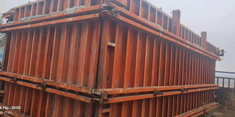 3月24日鄂尔多斯水泥房模具7套及40吨龙门吊1台网络拍卖公告