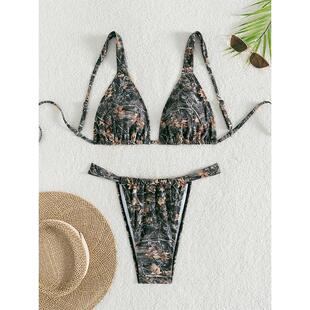 Women's beach swimsuit in thong bikini swimsuit