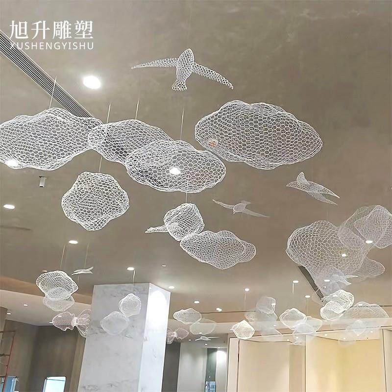 云朵飞鸟吊饰幼儿园商场店铺天花板空中悬吊式天花板装饰悬挂创意