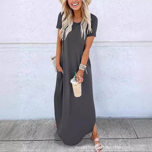 A women's plain lapel single-breasted one-button mid-sleeve