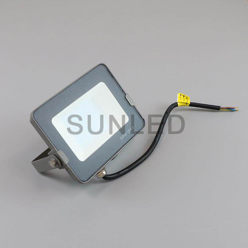 大量供应 黑盖防水Led 泛光灯 50w 100wat超薄 LED 泛光灯