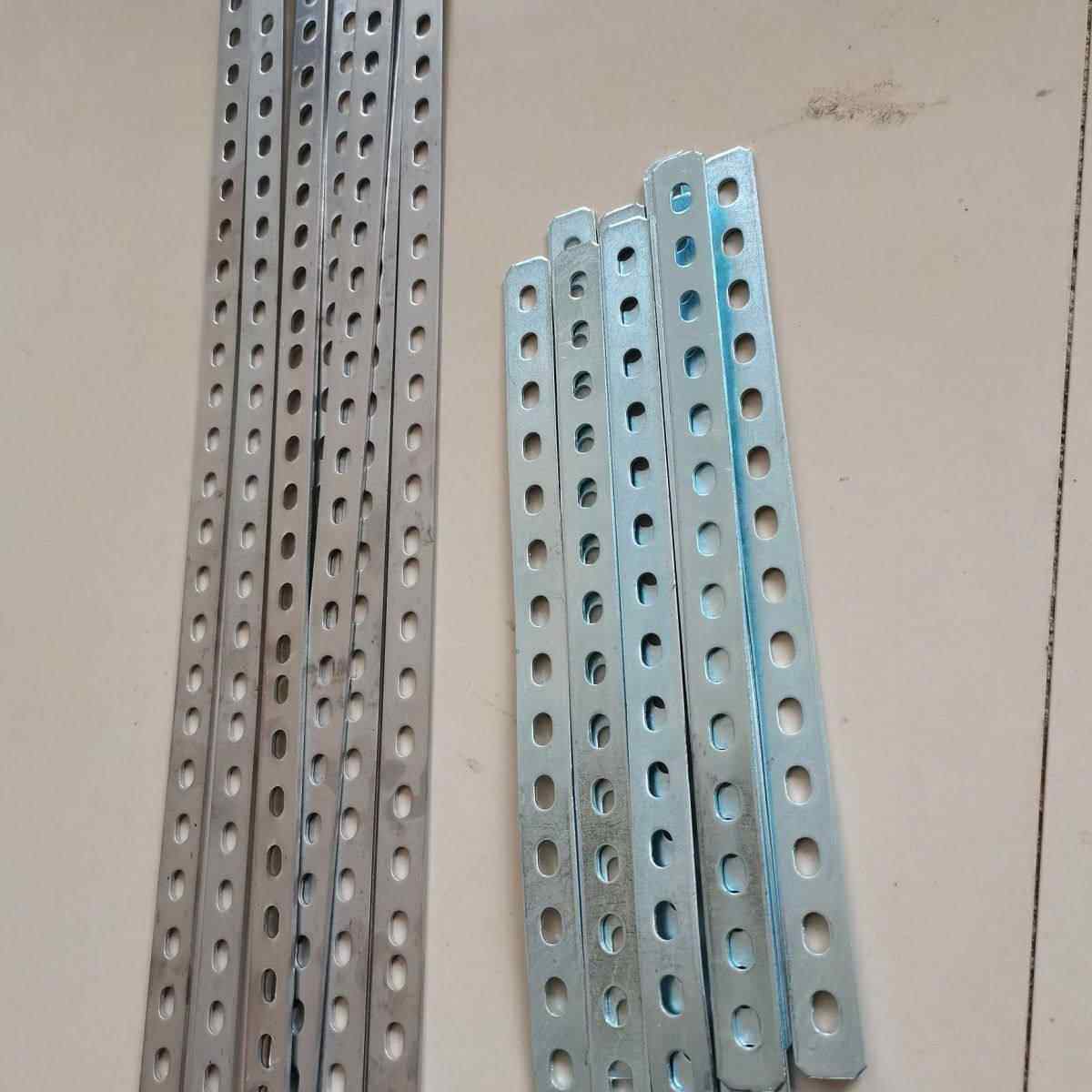 不锈钢板带孔铁条直条扁条加厚神器强力带孔扁条铁片改装角片