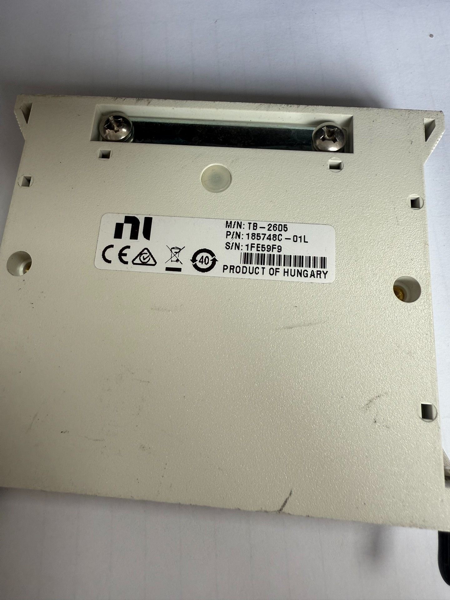 NI  TB-2605 二手接线盒