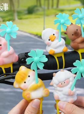 花花歪头杀电动摩托车装饰品桌面卡通玩偶摆件卡皮巴拉创意礼品