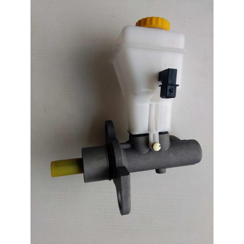 北汽勇士军车配件刹车总泵油壶制动真空助力器总成bj2022配套热卖