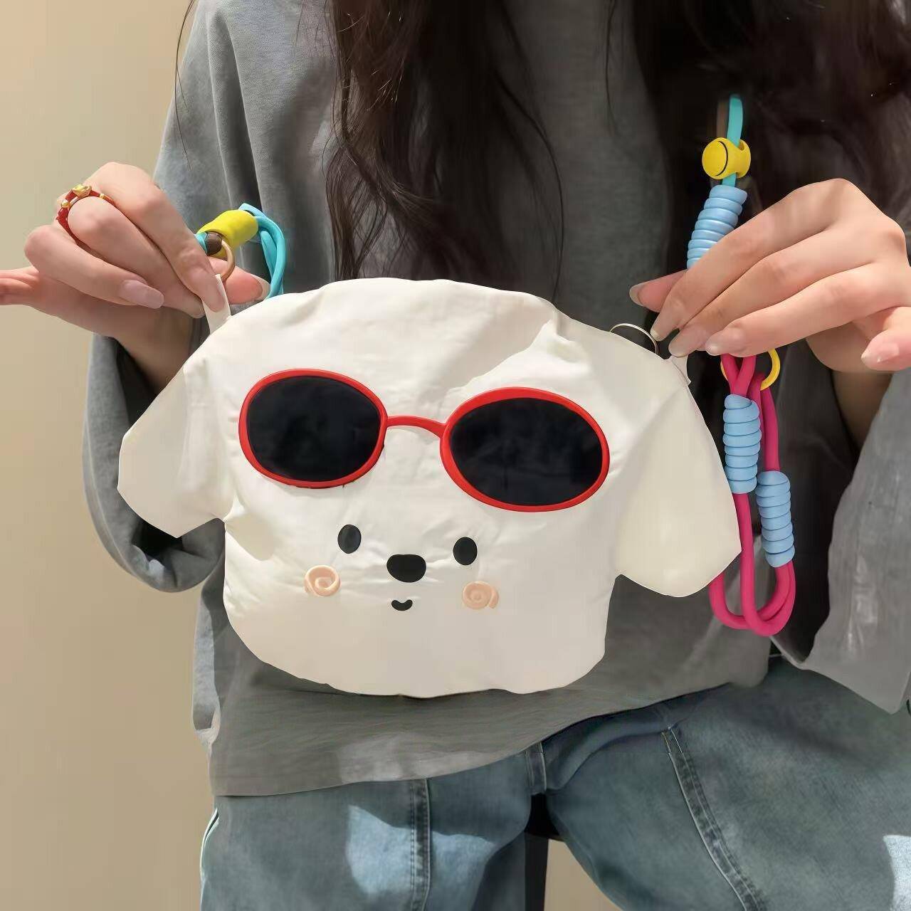 眼镜小狗手机包女斜挎2026新款小巧轻便可爱卡通少女心杂物零钱包