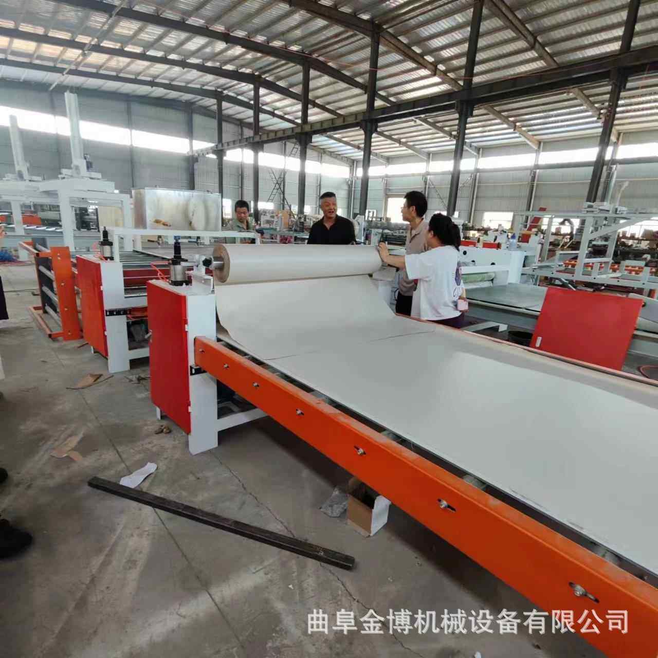 木饰面护墙板覆膜机PVC装饰膜板材贴膜机冷热胶均可使用