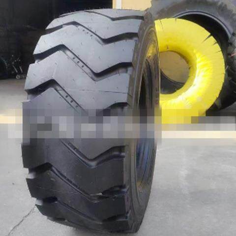 前进牌工程工业用斜交轮胎 花纹GLR31 规格 355/65R18厂家直供