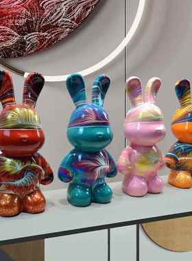 兔摆件现代家居客厅电视柜装饰品摆设轻奢高端流体自制创意存钱罐