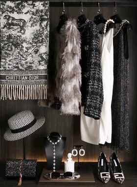 柒禧家居现代家居展厅衣柜软装饰品组合极简样板间衣帽间摆件组合