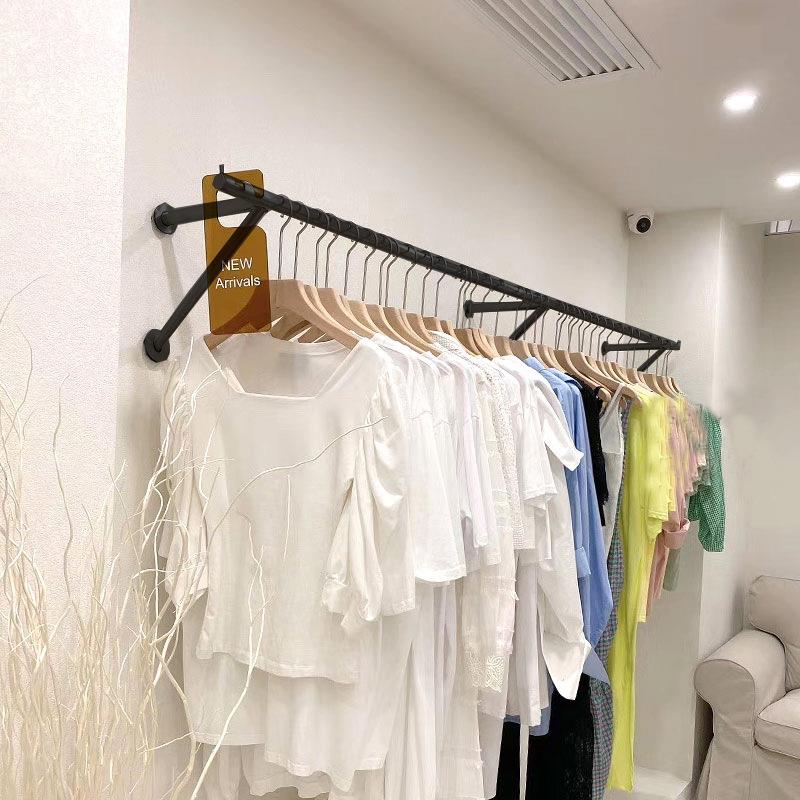 服装展示架哑光黑上墙挂衣架童装壁挂衣服陈列架时尚女装店货架子