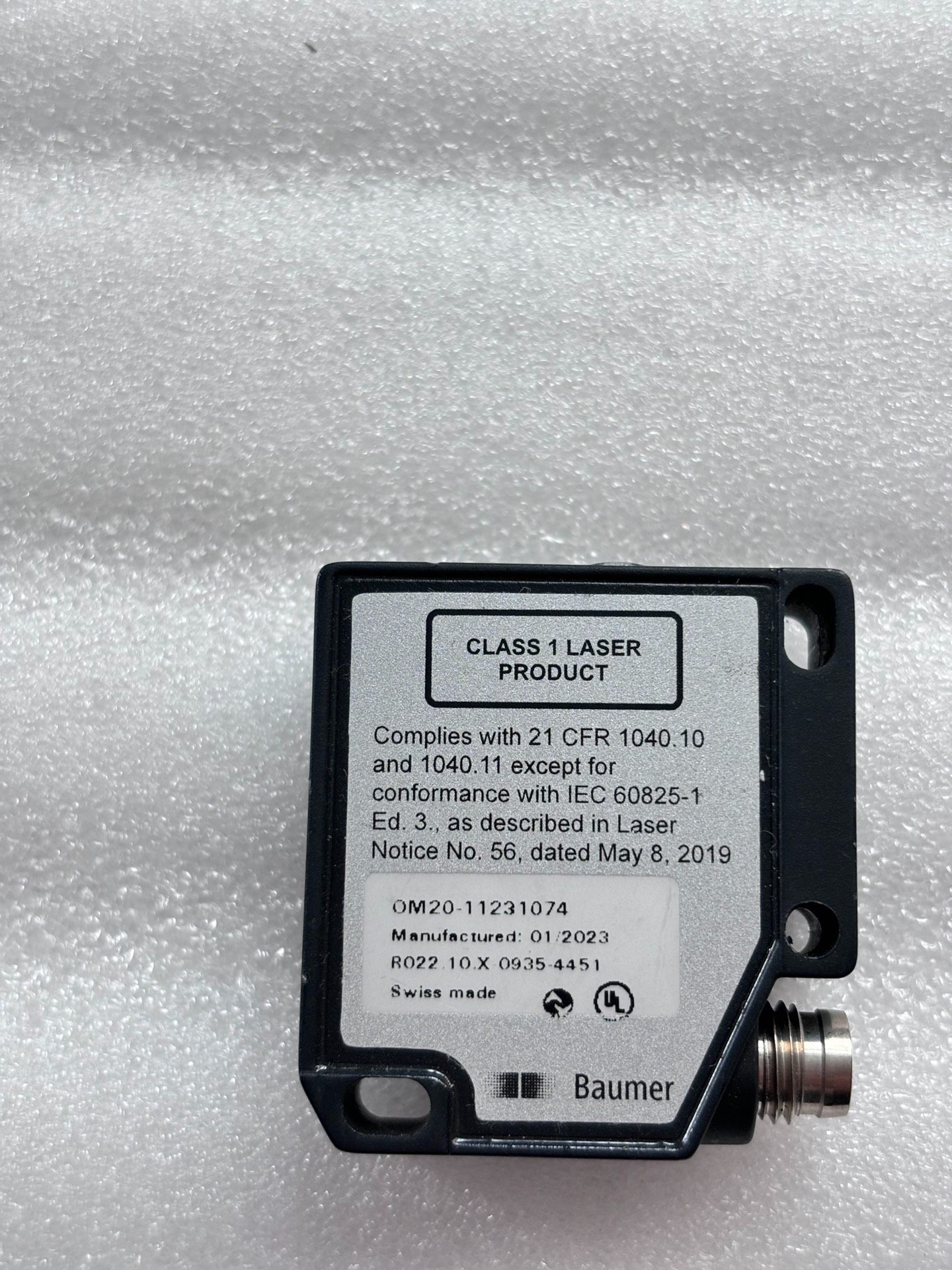 baumer/堡盟短距离激光测距OM20-11231074，