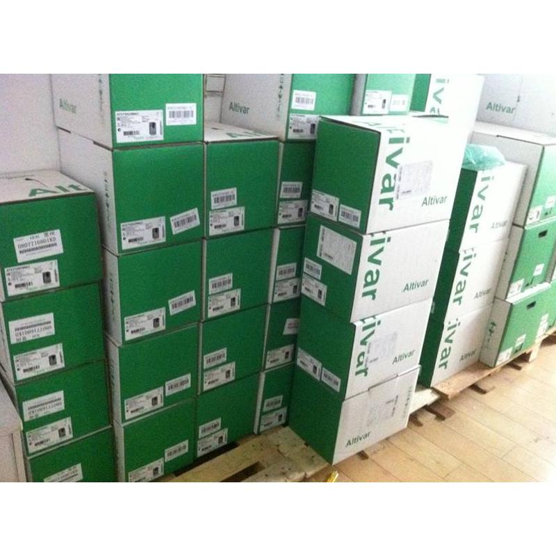 施耐德变频器ATV31HU15M2A ATV31HU22M2A 220V-1.5KW 2.2KW