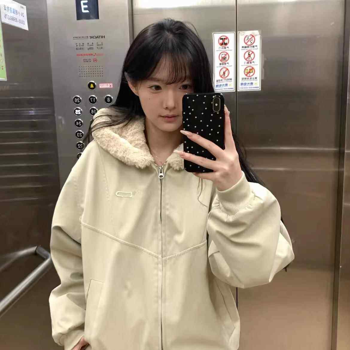 保暖加厚羊羔绒棉衣外套女秋冬季新款夹克仿兔毛百搭宽松连帽棉服