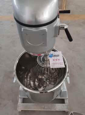 厂家直供打蛋机商用 B30多功能打发机和面机 110V打蛋机搅拌机
