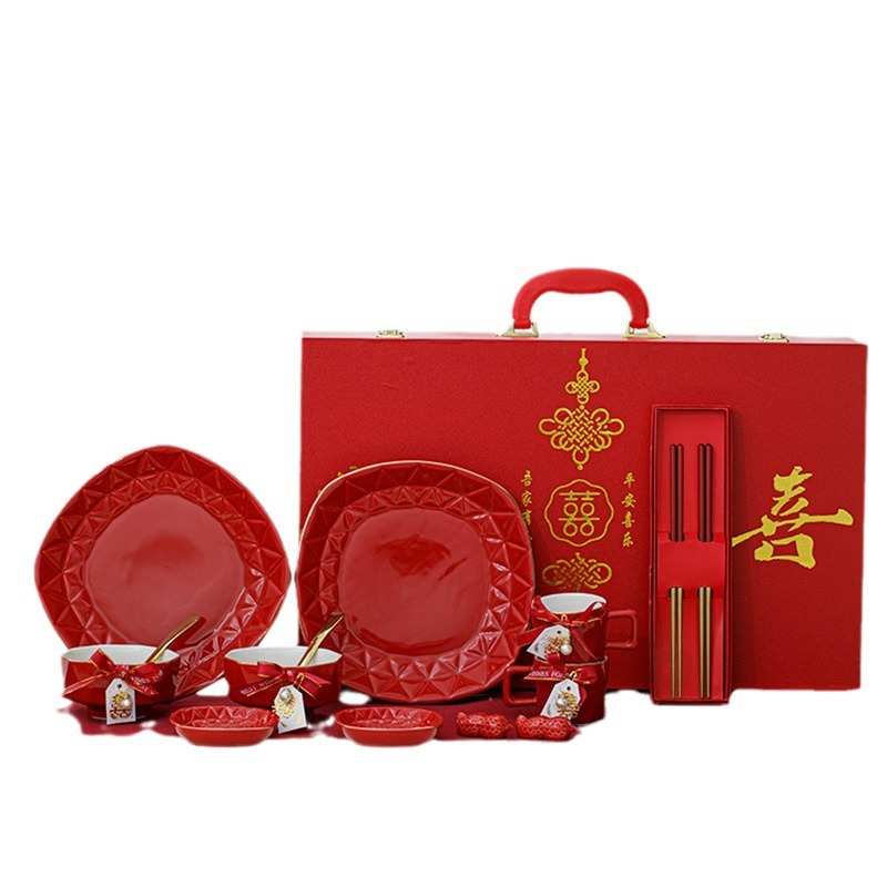 纪恋订婚结婚红色碗碟餐具套装送新人乔迁家用盘子碗筷组合装礼品