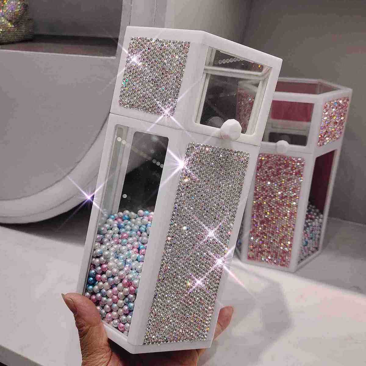 桶眼线ins欧风刷子带眉笔化妆笔筒刷防尘盖收纳盒北镶玻璃珍珠钻