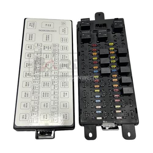 适用神钢挖掘机械配件SK200-850-8保险丝盒总成YN24E00016F2