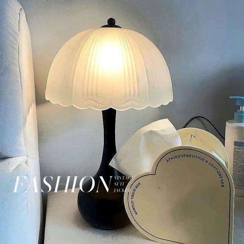 台灯简约少女温馨美式床头灯卧室家用灯床头小夜灯插电式一件包邮